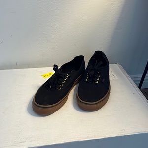 COPY - Vans authentic mens size 10.5 womens 12 black with gum sole
